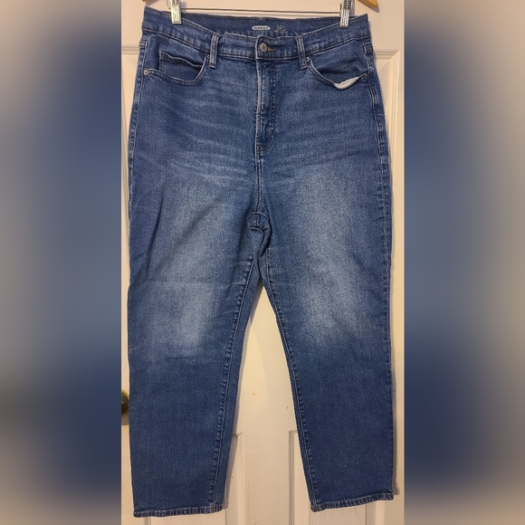 Old Navy Denim - Old Navy OG Straight High Rise Jeans Size 14 Medium Wash Slimming Pockets